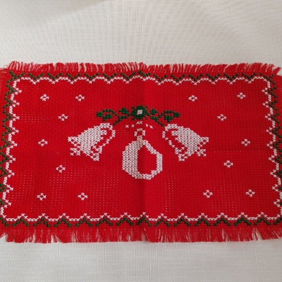 PRETTY SILVER BELLS Placemat Table Runner Hand Made Danish Aesthetic - Picture 1 of 5